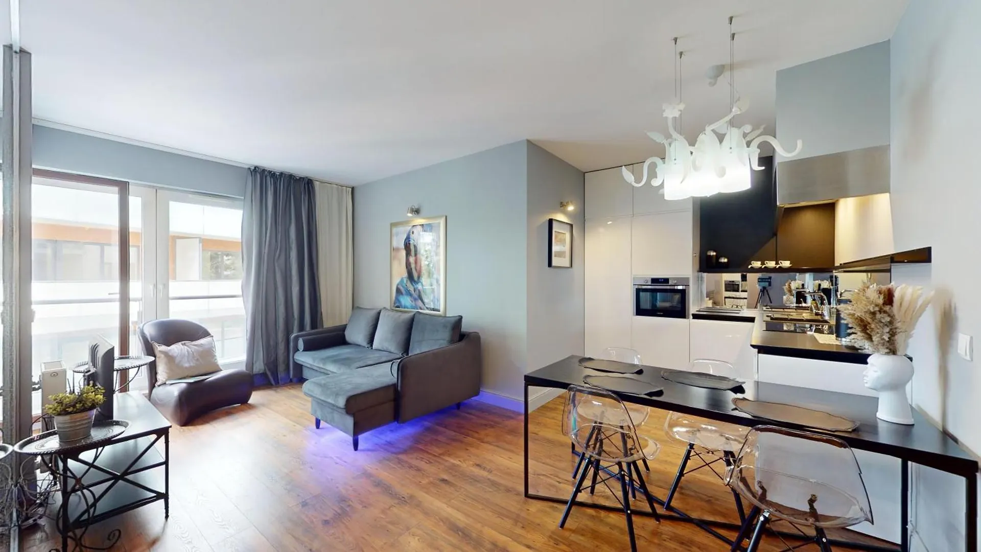 Dmowskiego Downtown Residence By Wroapart Pl Вроцлав Апартаменты