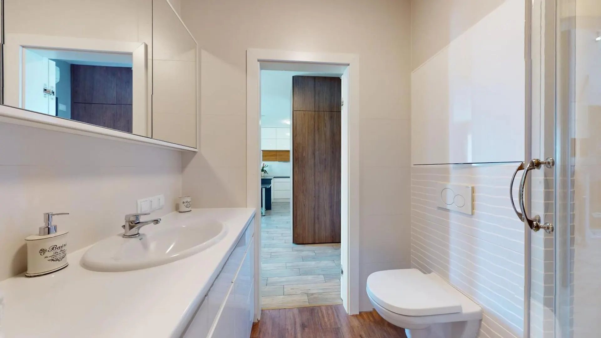 Dmowskiego Downtown Residence By Wroapart Pl Вроцлав